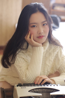 做丰满漂亮的女学生